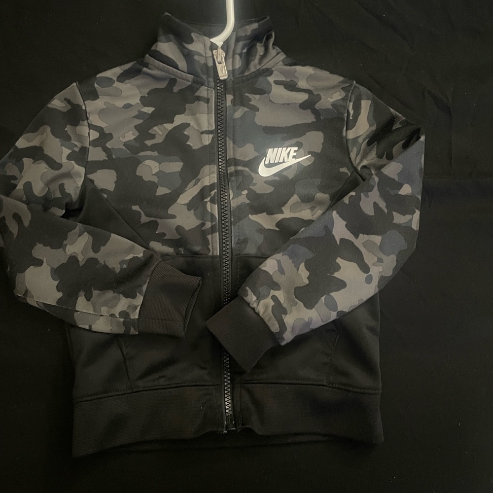 Nike Camo Zip-Up Jacket